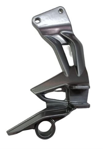 YAMAHA CRYPTON R SAĞ ARKA BASAMAK BRAKETİ ORJİNAL