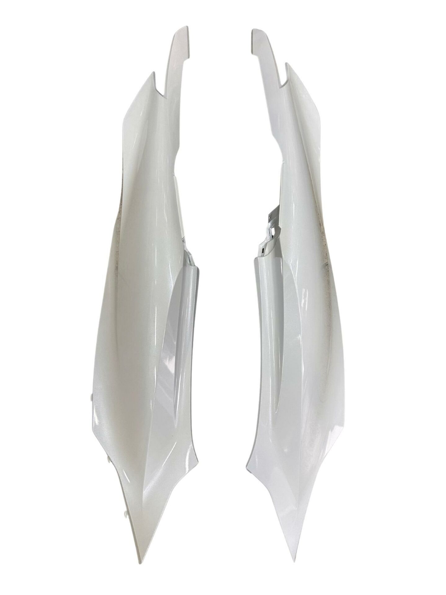 HONDA PCX2024 SAĞ SOL SELE ALTI YAN KAPAK BEYAZ TK