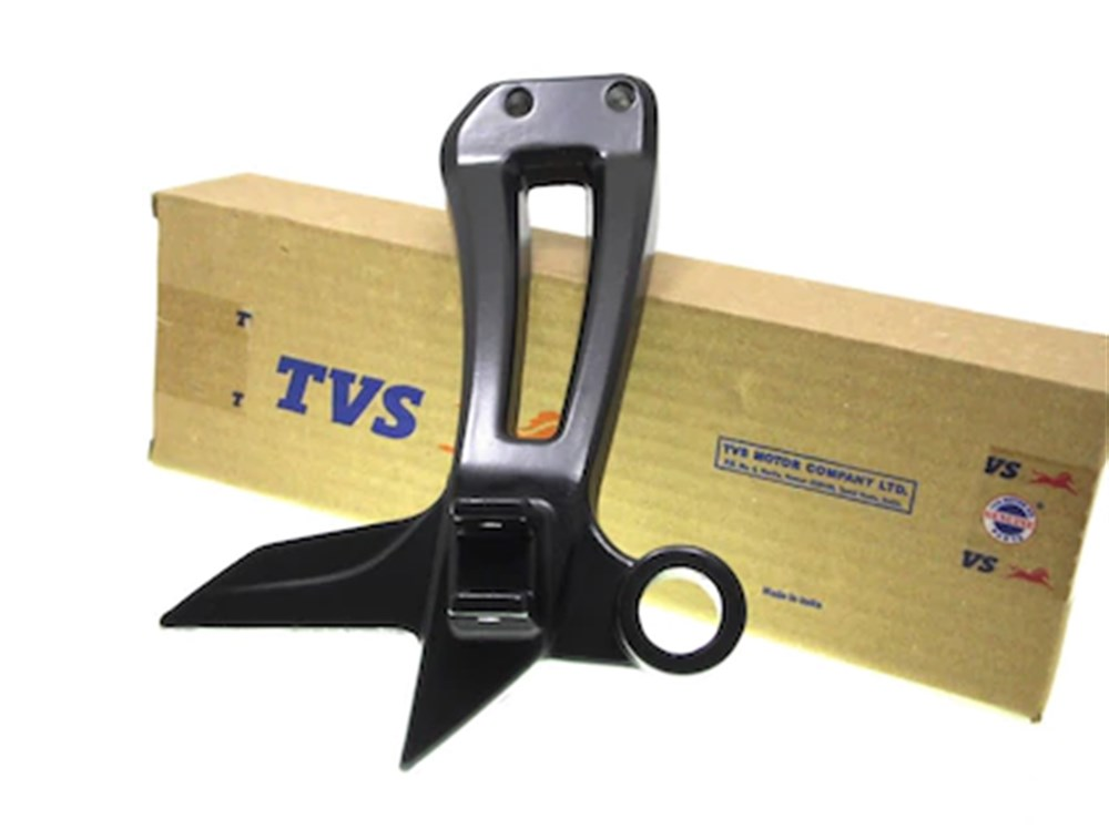 TVS RTR150-180 2013-2016 SAĞ ARKA BASAMAK BRAKETİ