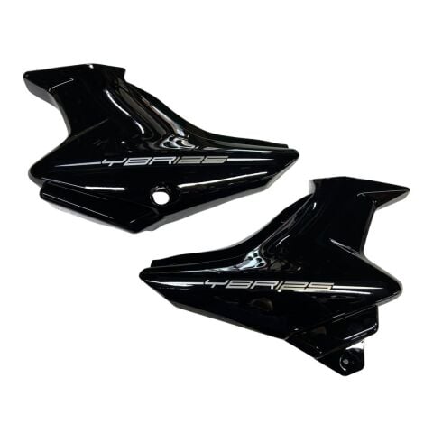 YAMAHA YBR-K ESD SAĞ SOL SİYAH AKÜ KAPAĞI TAKIM